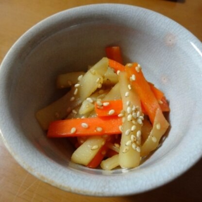 道の駅で菊芋を購入したので、参考に！
太めにカットしてしまいましたが…菊芋のシャキシャキ食感がイイですね^m^
お弁当にも重宝し、とても美味しくいただきました♪